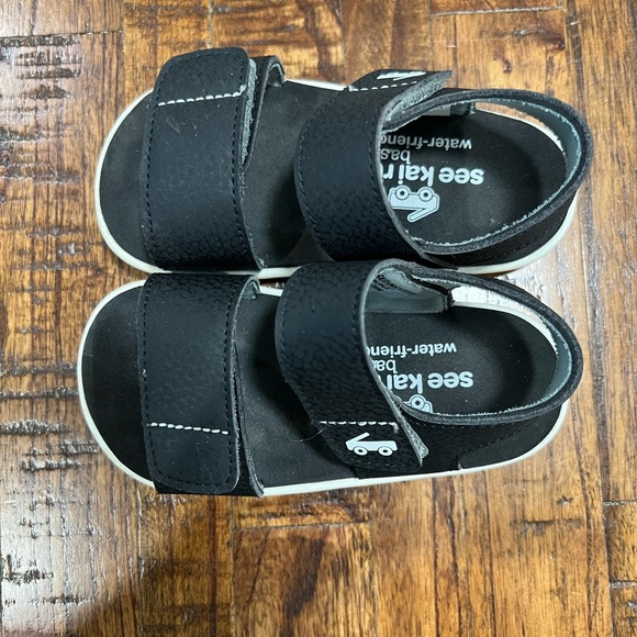 See Kai Run Black Kids Sandals - Picture 2 of 3